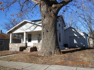138 S Manning St, Hillsdale, MI 49242