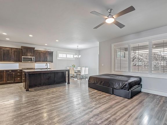 5th image of 61108 SE Stari Most Loop