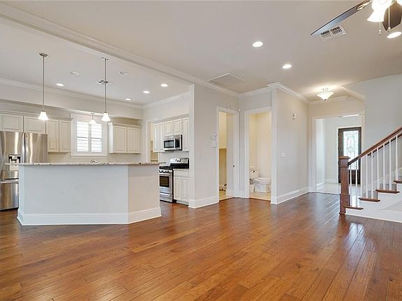 3rd image of 417 Stafford Pl