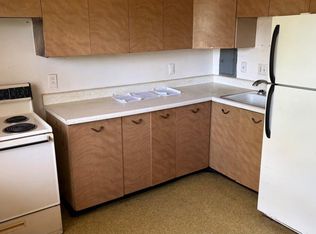 529 N Walnut Ave APT 4, Freeport, IL 61032
