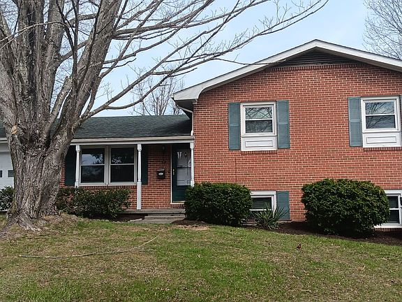 5th image of 290 Hickory Dr
