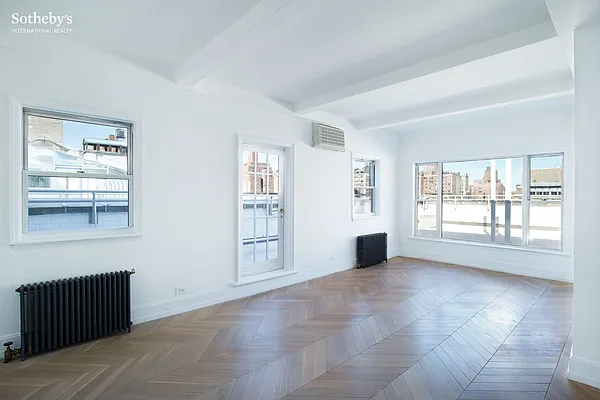 Sold by Sotheby's International Realty | media 4