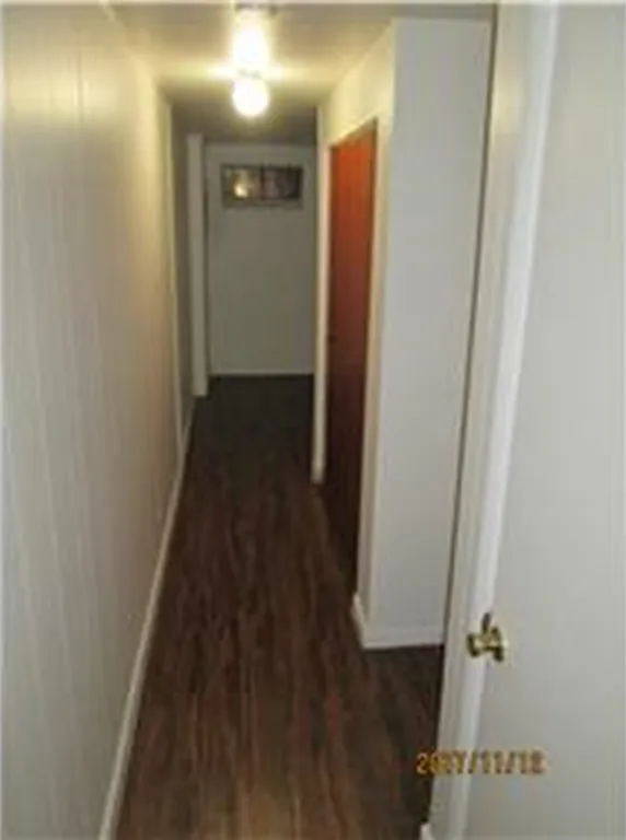 3 bed, 1.5 bath, 1500 sqft, $1,750 — Photo 2