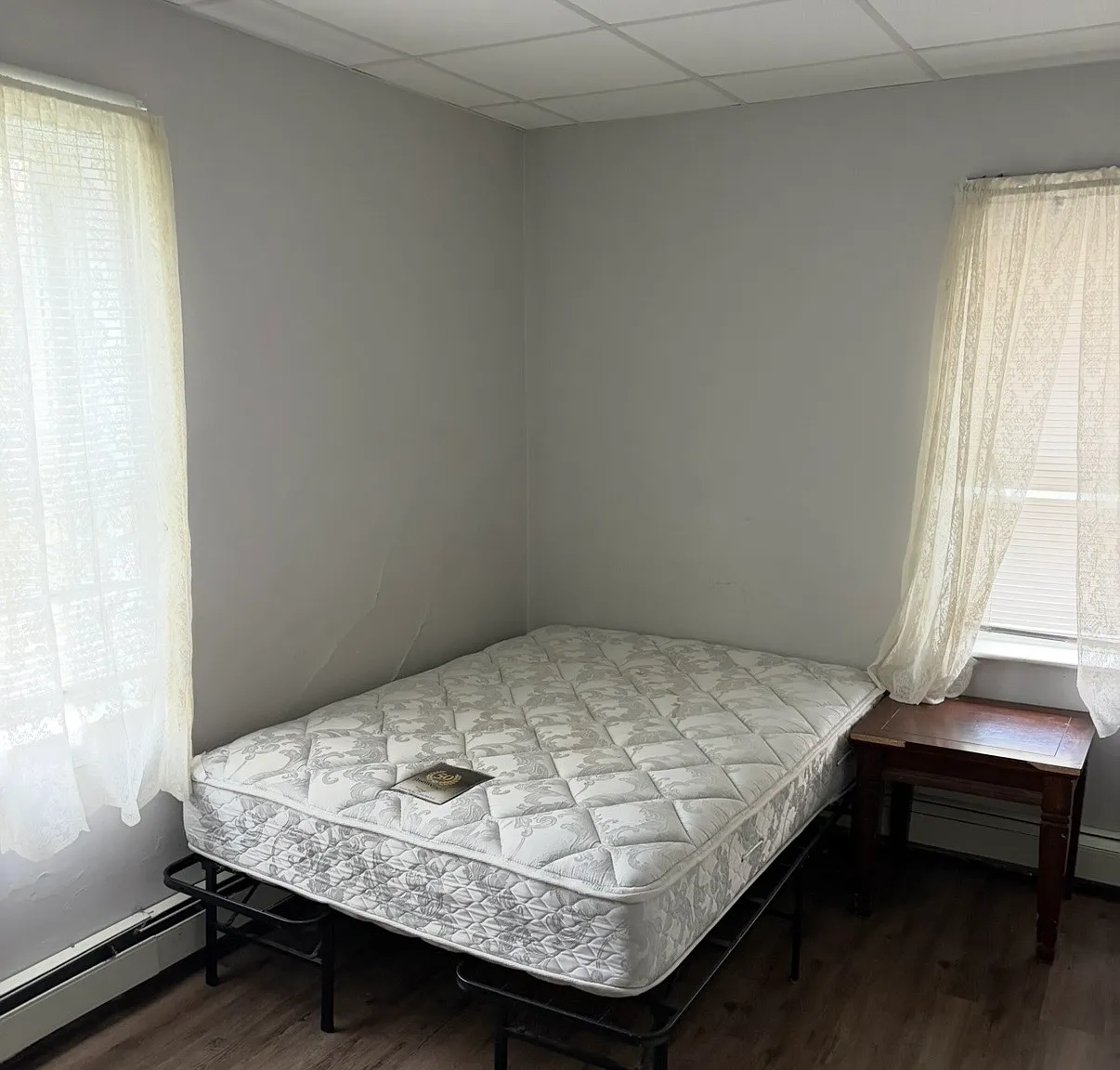 7 bed, 2.5 bath, $600 — Photo 2