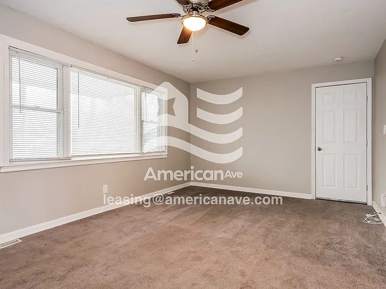 775358_009_wm_-_main_bedroom_13396036.jpg