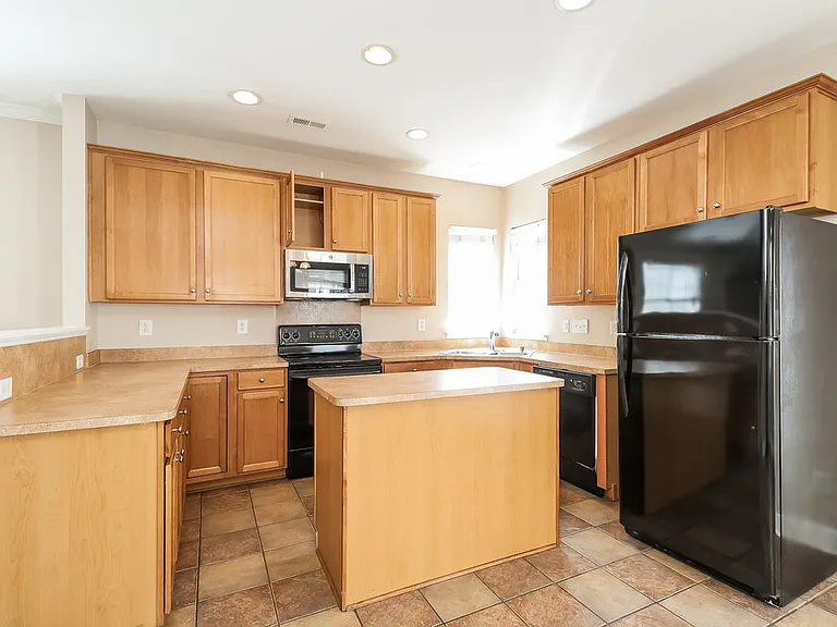 13768 Aldenbrook Dr — Photo 9