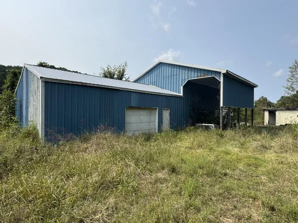 1955 Owings Rd, Shinnston, WV 26431