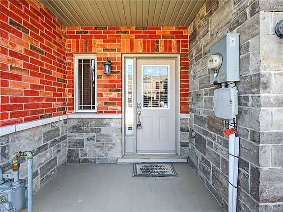 5th image of 11 Hitching Post Rdg