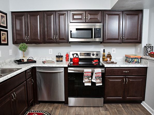 145 Haw Creek Mews Dr #221