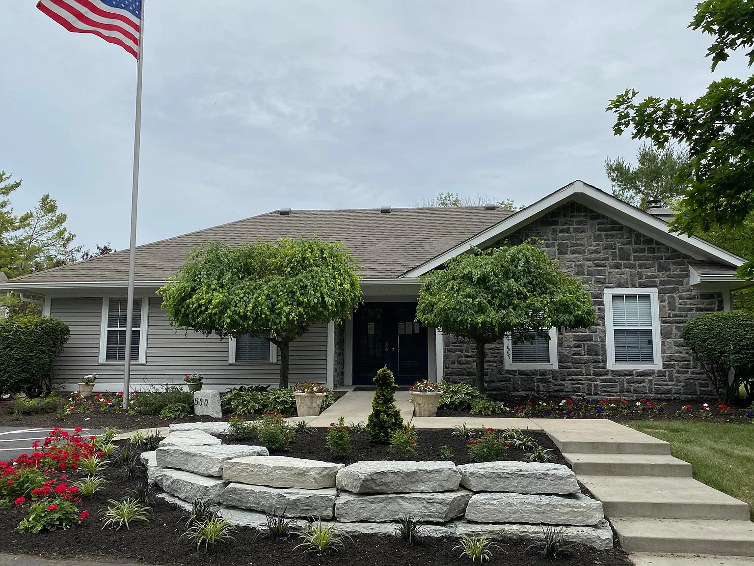 Woodridge Apartments — Photo 4