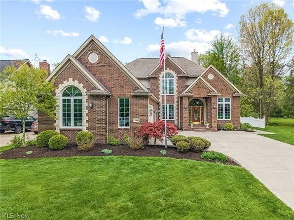 19959 Shenandoah Rdg, Strongsville, OH 44136