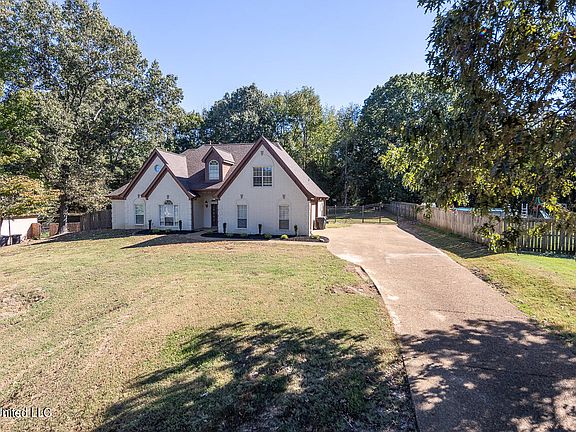 2nd image of 1146 Dogwood Hollow Dr