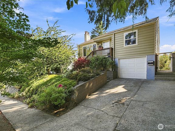 3rd image of 5920 39th Avenue SW