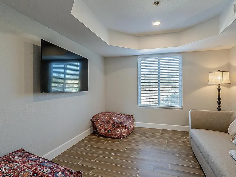 6601 E Thunderbird Rd — Photo 8