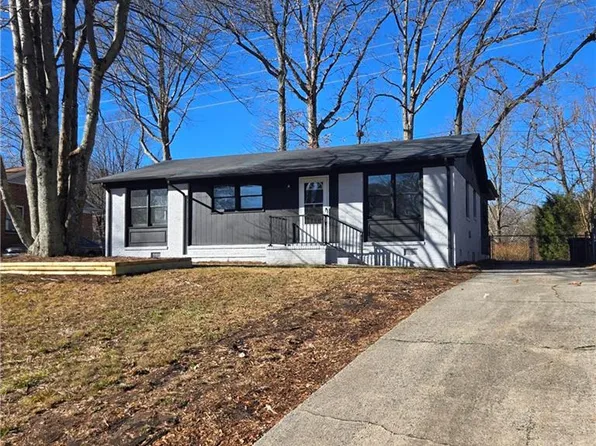 4218 Bramlet Pl, Greensboro, NC 27407