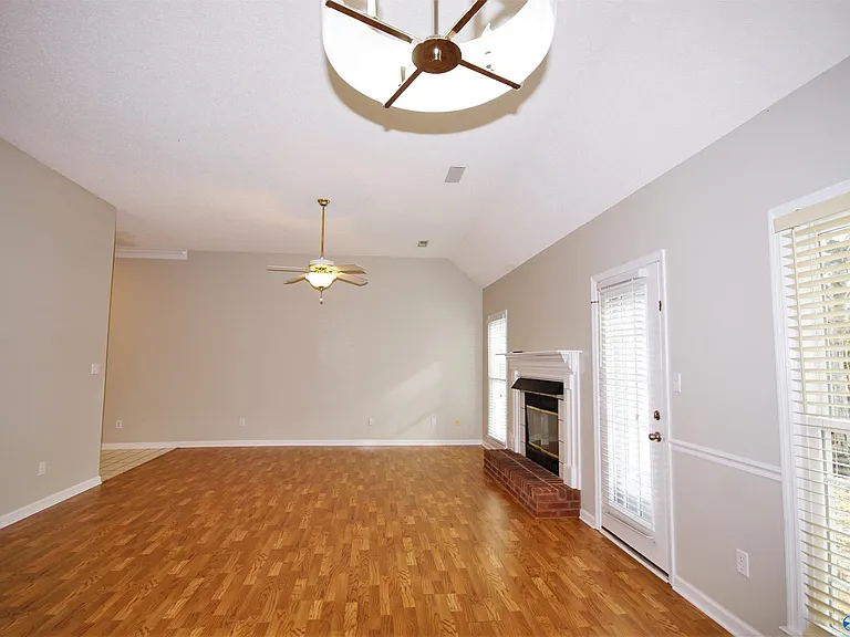 115 Markum Ln — Photo 6