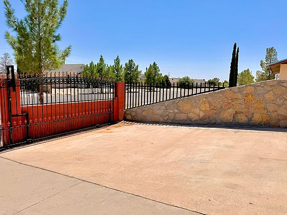 5th image of 13373 Greendale Dr #B