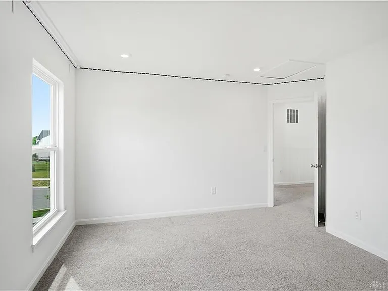 5283 Greenview Ln — Photo 30