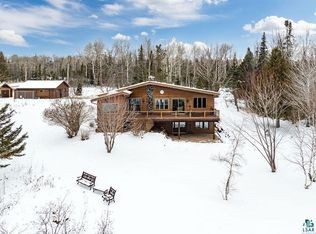 1594 Homestead Dr, Duluth, MN 55804