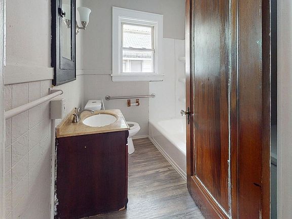 5th image of 687 Merton Ave
