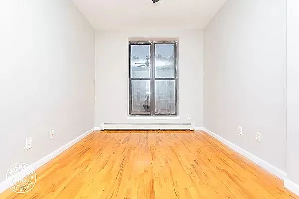 Rented by Blue Egg Realty Corp | media 40