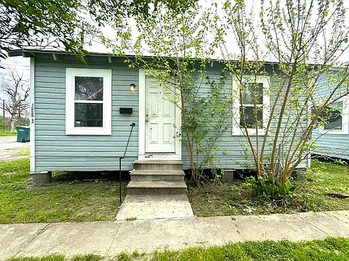 1233 Long Avenue Photo 1