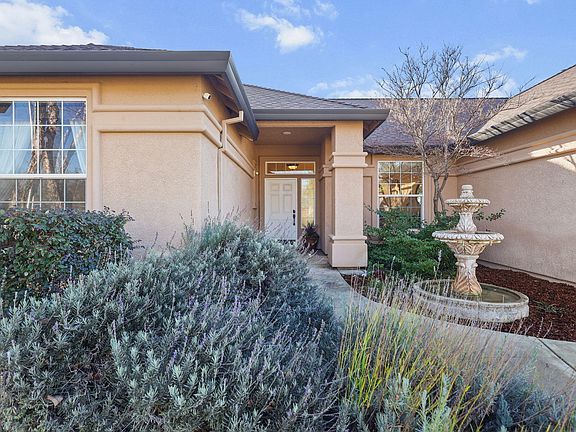 4th image of 3183 Agassi Ln