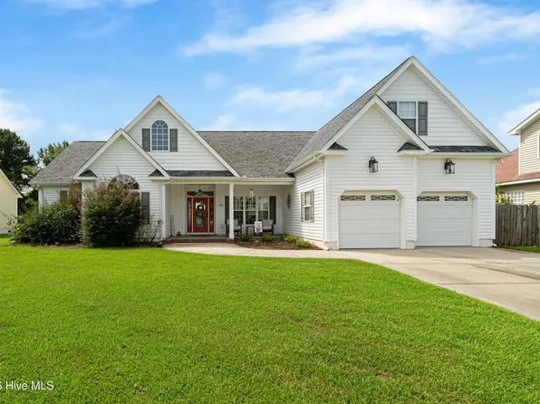 412 Waverly Court, Newport, NC 28570