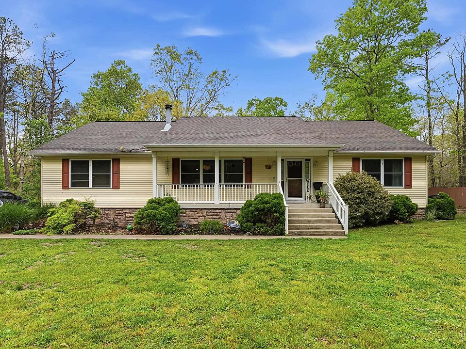 1st image of 3075 Ivins Ave