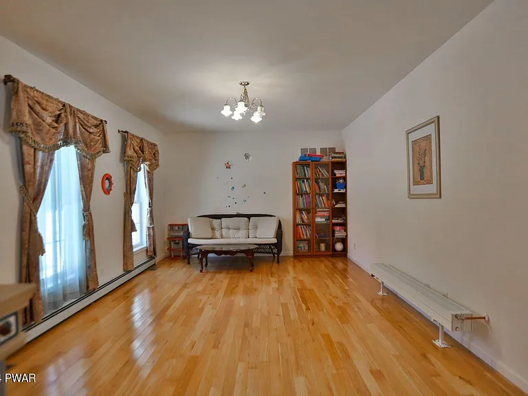 110 Stallion Dr — Photo 205
