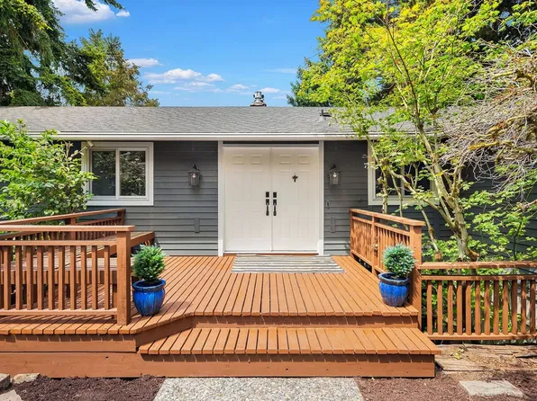 5761 110th Ave SE, Bellevue, WA 98006