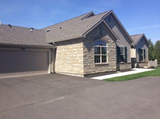 7044 Creekside Cir, Fairborn, OH 45324