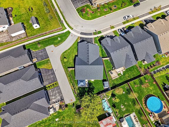 4th image of 67 Farrington Cres