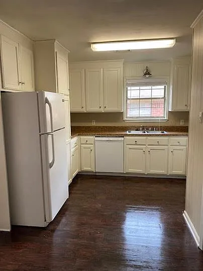 307 Mildred St #B — Photo 8