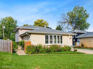 1018 S Haddow Ave, Arlington Heights, IL