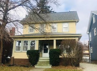 3251 Berkeley Rd, Cleveland Heights, OH 44118