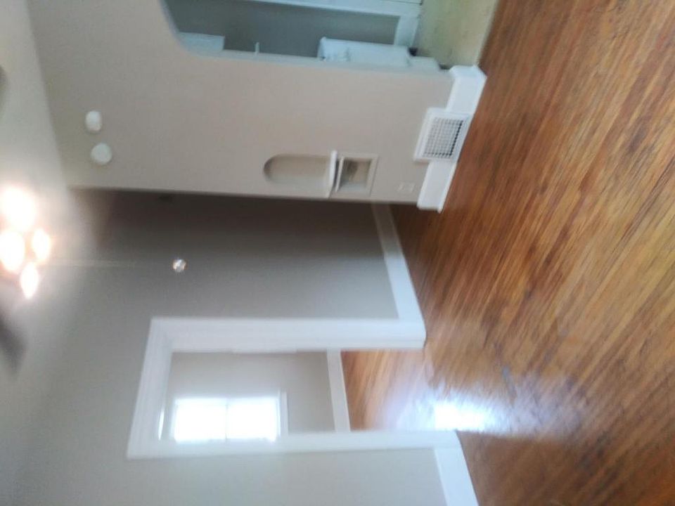 2nd image of 217 E 10th St