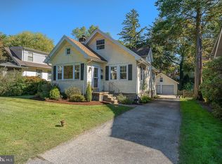 851 Beechwood Rd, Lower Merion, PA 19083