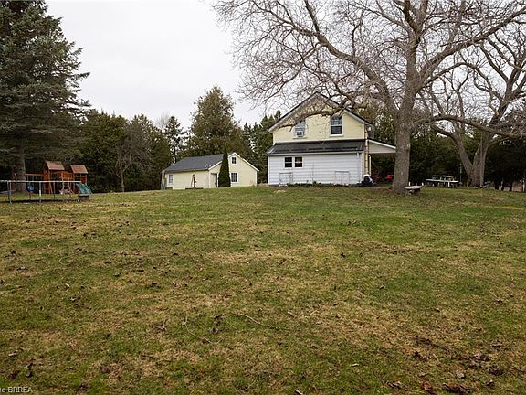 5th image of 18 McGill Rd
