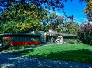 1455 Mierow Ln, Brookfield, WI 53045