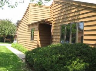 909 E Windfield Pl, Appleton, WI 54911