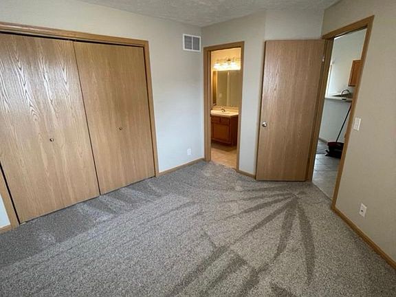 3rd image of 6110 S 93rd St