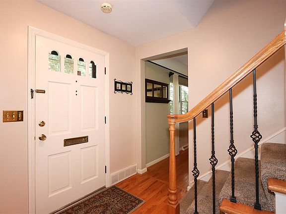 3rd image of 6939 Juniperview Ln