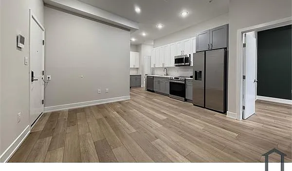 2105 Germantown Ave #8 — Photo 9