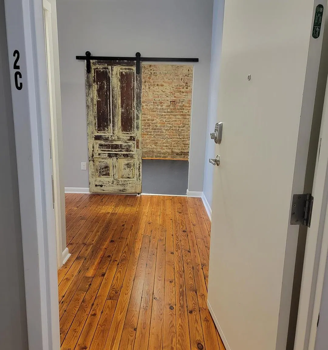 112 N Birch Ave — Photo 1