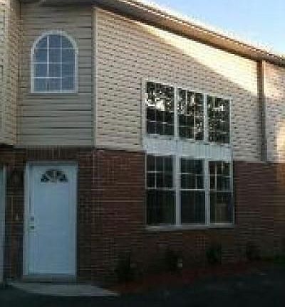 4th image of 15518 Greenwood Ave