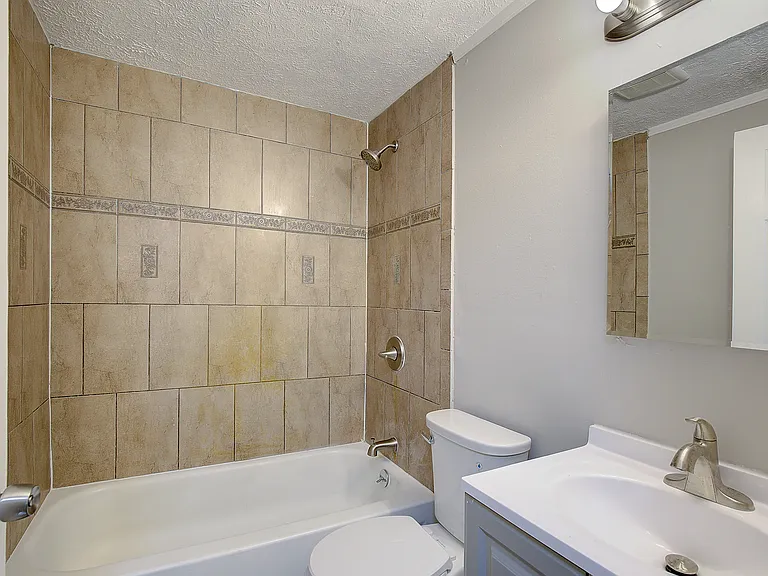 21 Robshire Manor Rd — Photo 18