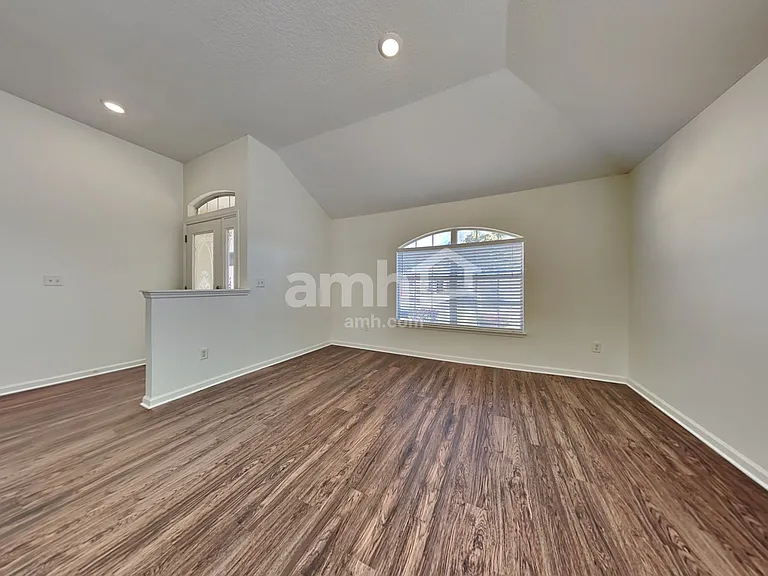 716 Sid Dr — Photo 9
