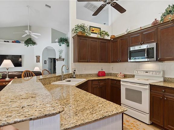 4th image of 9796 Alhambra LN