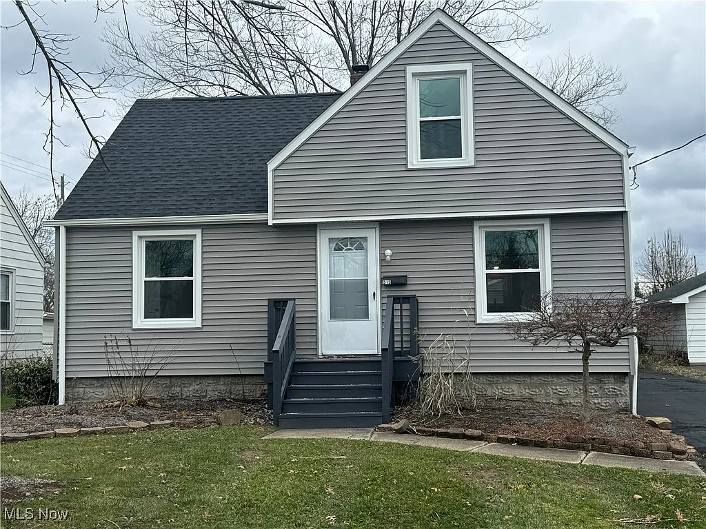 315 Meadowbrook Ave SE photo 1
